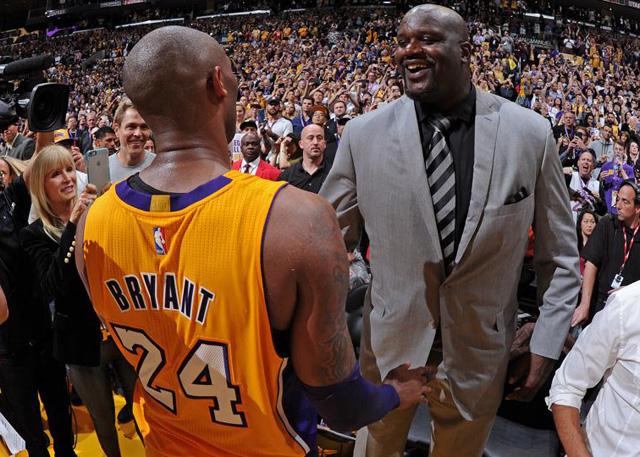 进攻状态惨淡！勇士&鹈鹕首节三分21中2仅得35分（进攻低迷：勇士与鹈鹕首节三分21投仅2中，合计仅35分）