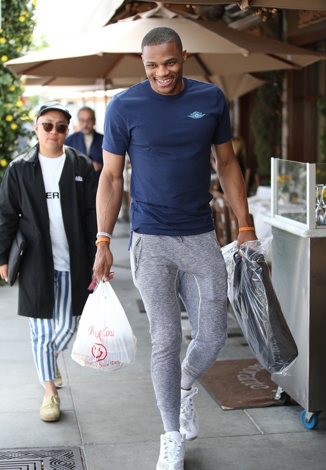 国家队下场！埃及足协官方力挺萨拉赫：埃及国王，你永不独行！（官方发声！埃及足协力挺萨拉赫：法老之王，绝不独行！）