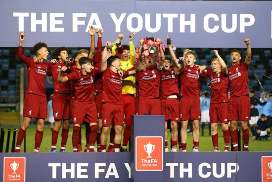 斯普利特：罗威在防守端展现了很强的多样性，他对我们很重要（斯普利特：罗威防守端多面能，是我们不可或缺的一员）