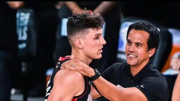 演员潘粤明批评国安：越南也输，你们真行（演员潘粤明怒批国安：连越南都输，真让人无语）