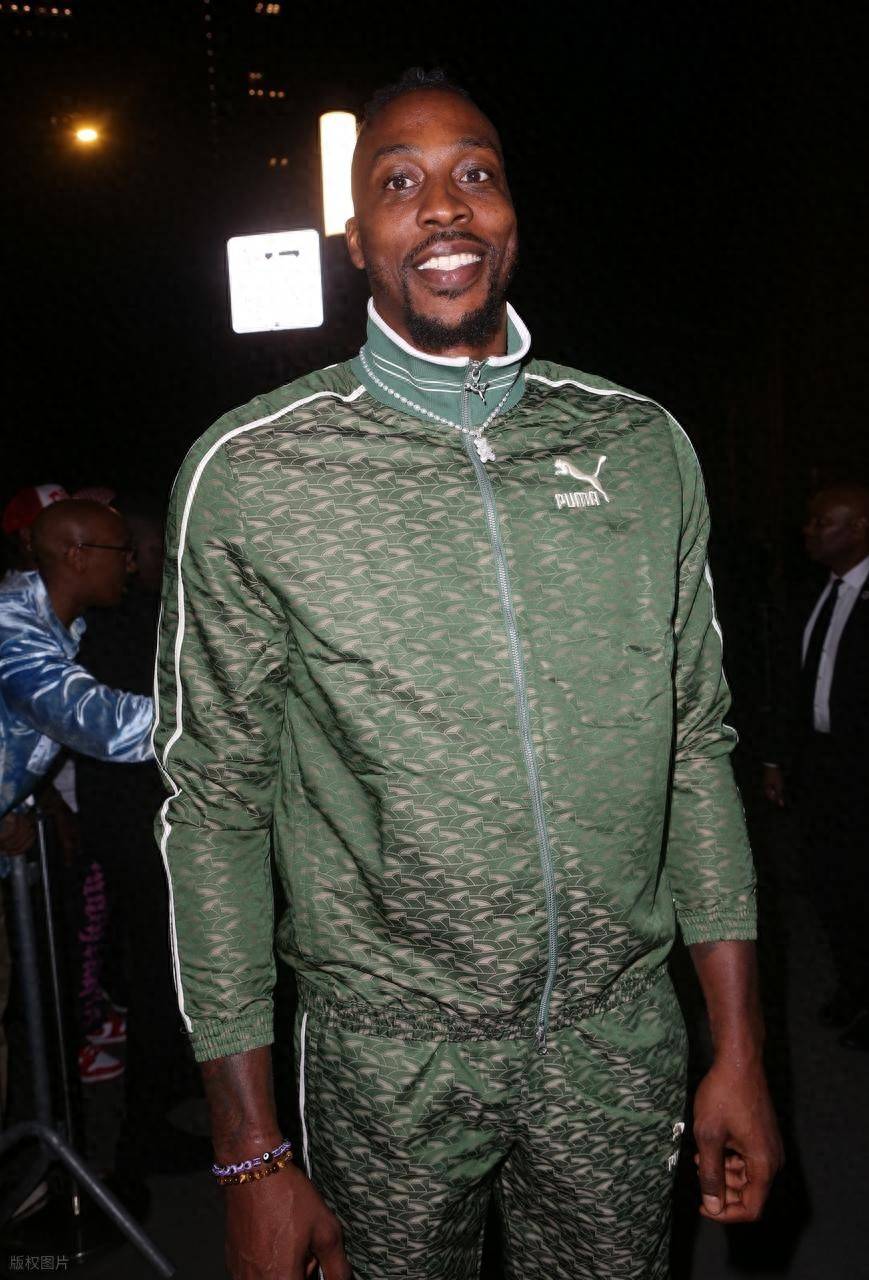 因净胜球劣势不幸降级！官方：熊本深红主帅大木武离任（净胜球落后遗憾降级，官方宣布熊本深红主帅大木武卸任）