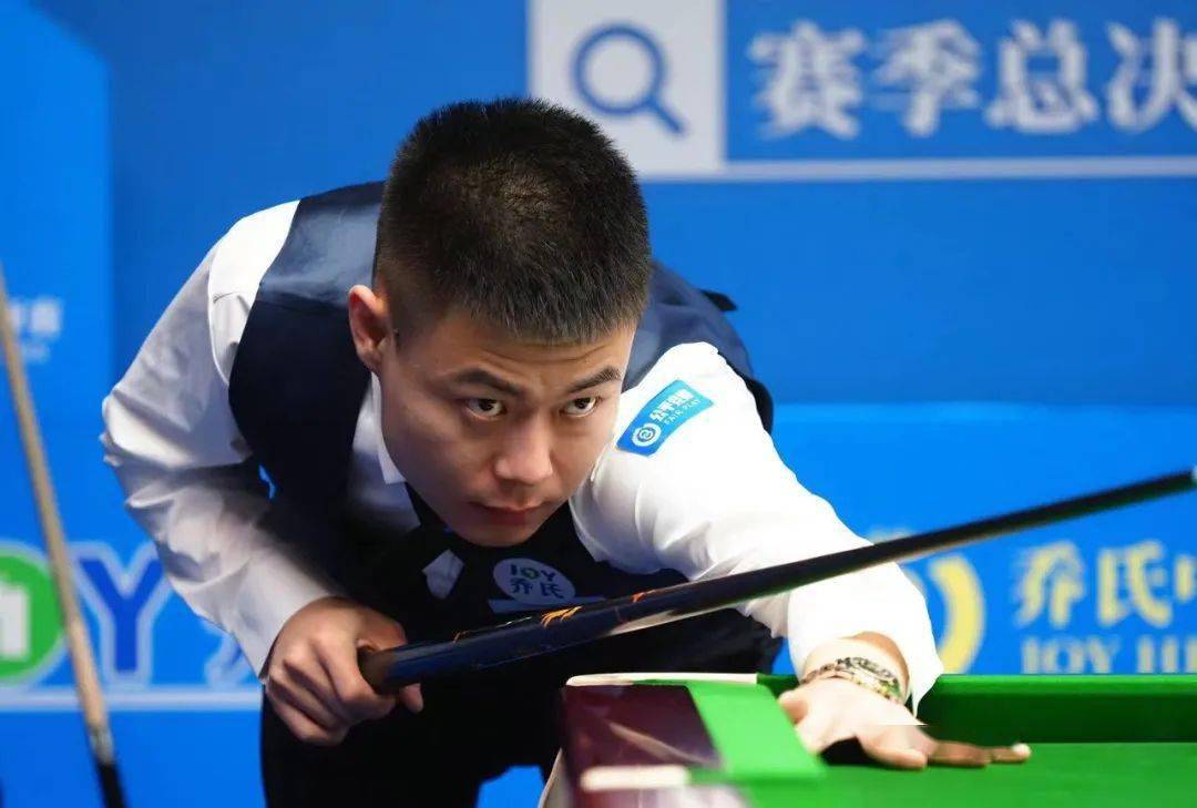 现出了强烈 现出了强烈